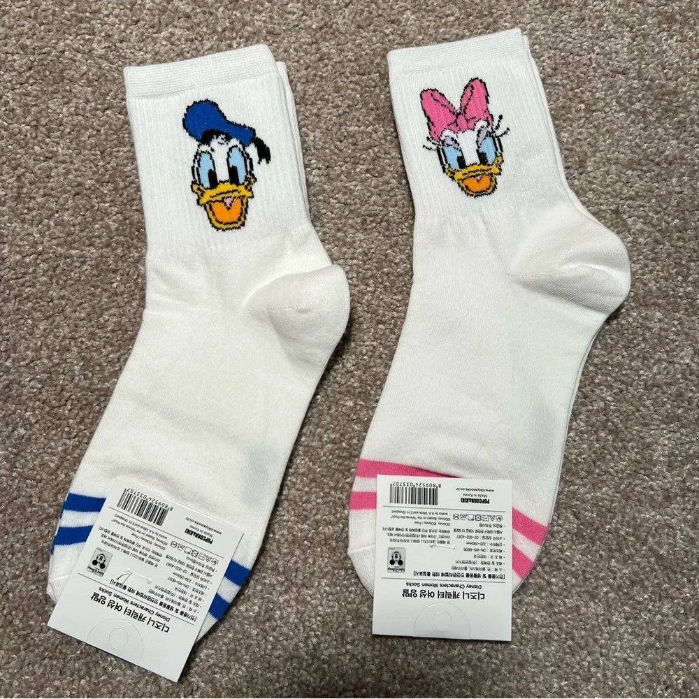 Disney Donald & Daisy Quarter Ankle Socks - Picture 2 of 3